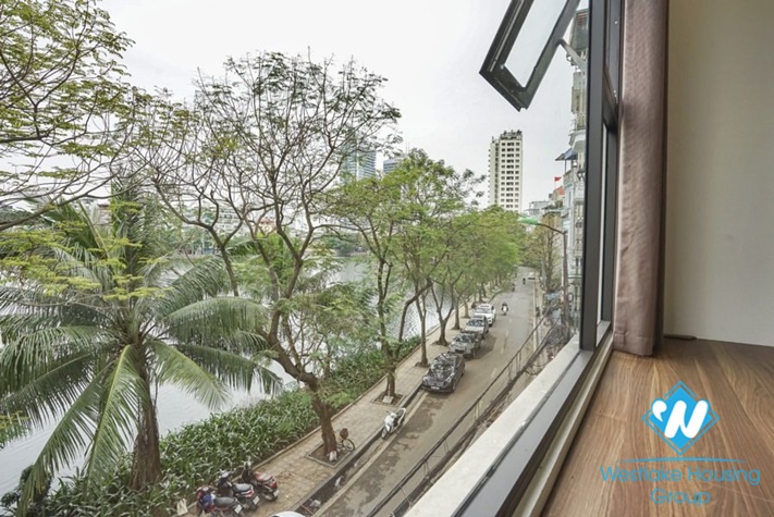 A nice apartment with nice view for rent in Truc Bach area, Ba Dinh district.